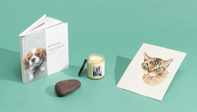 Honoring Your Beloved Pet With a Personalized Memorial Box